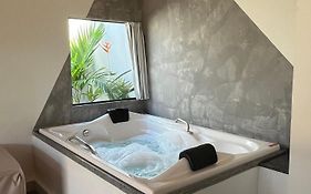 Quattuor Cabanas. Privacidade e conforto com hidromassagem